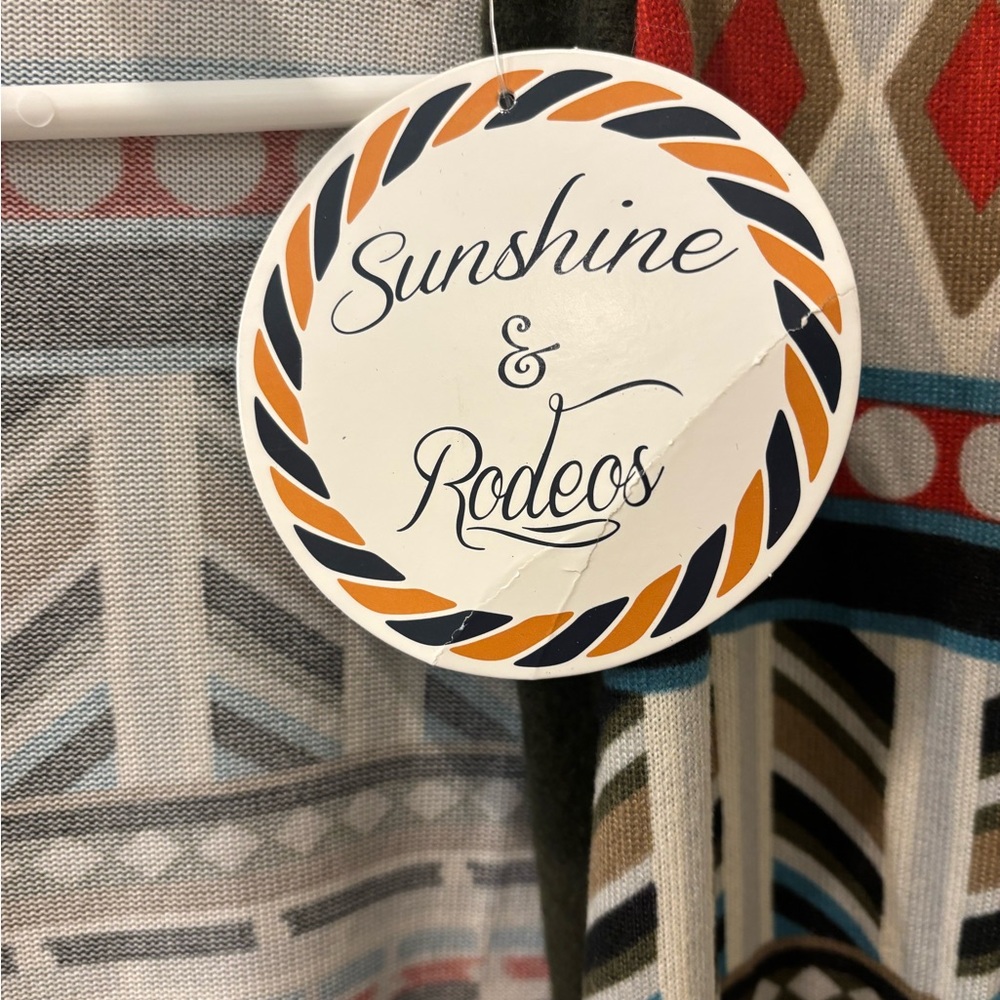 Sunshine‎ & Rodeos Western Geometric Patterned Long Cardigan - Picture 2 of 5